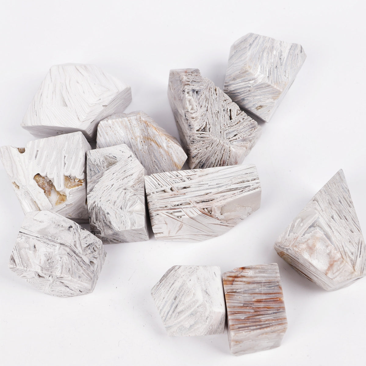 Natural White Mexican agate follows the shape Heal ing Gemstone Home Decor