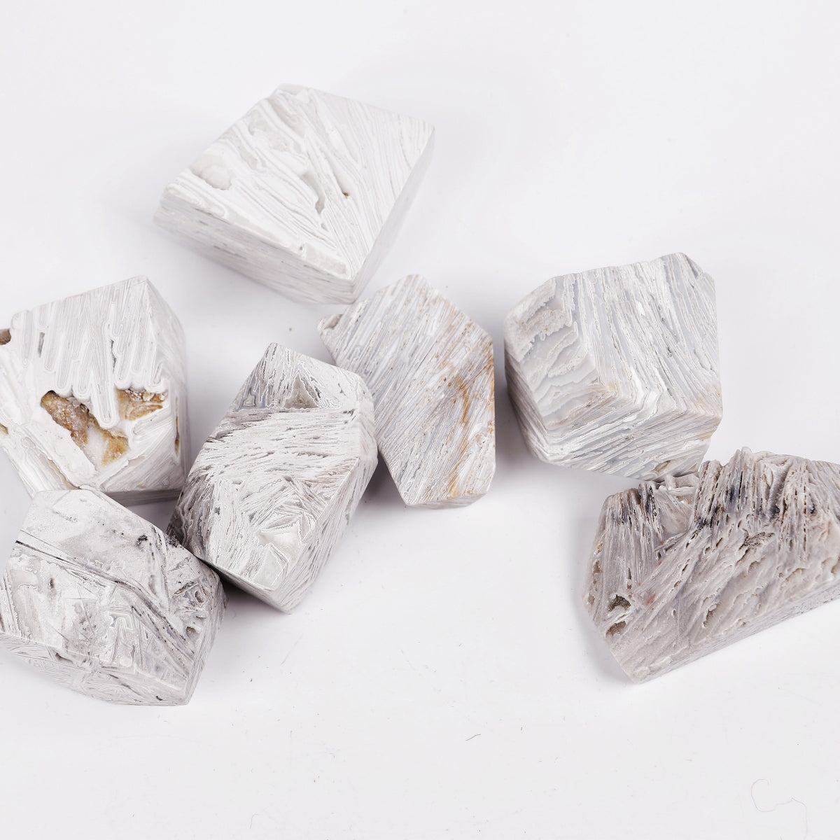 Natural White Mexican agate follows the shape Heal ing Gemstone Home Decor