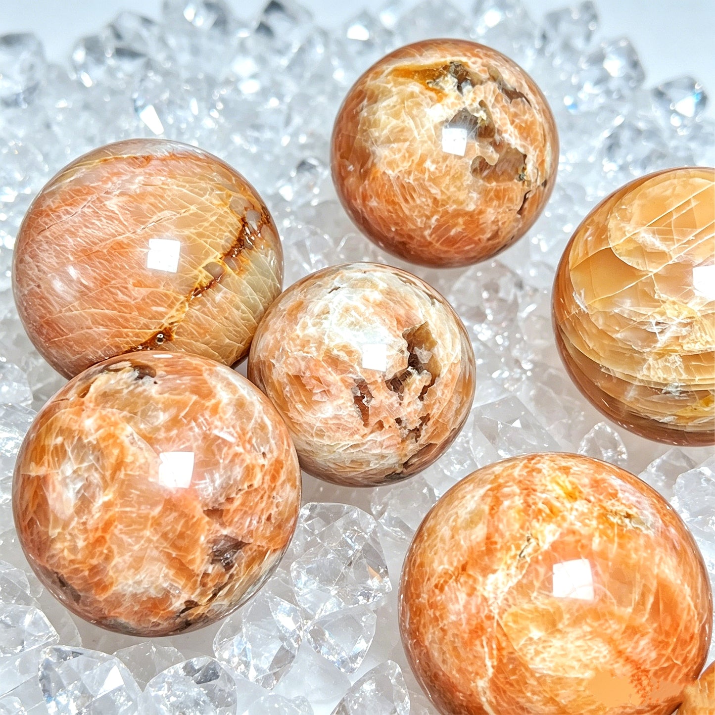 Natural Sparkling Orange Stone Ball Heal ing Gemstone Home Decor