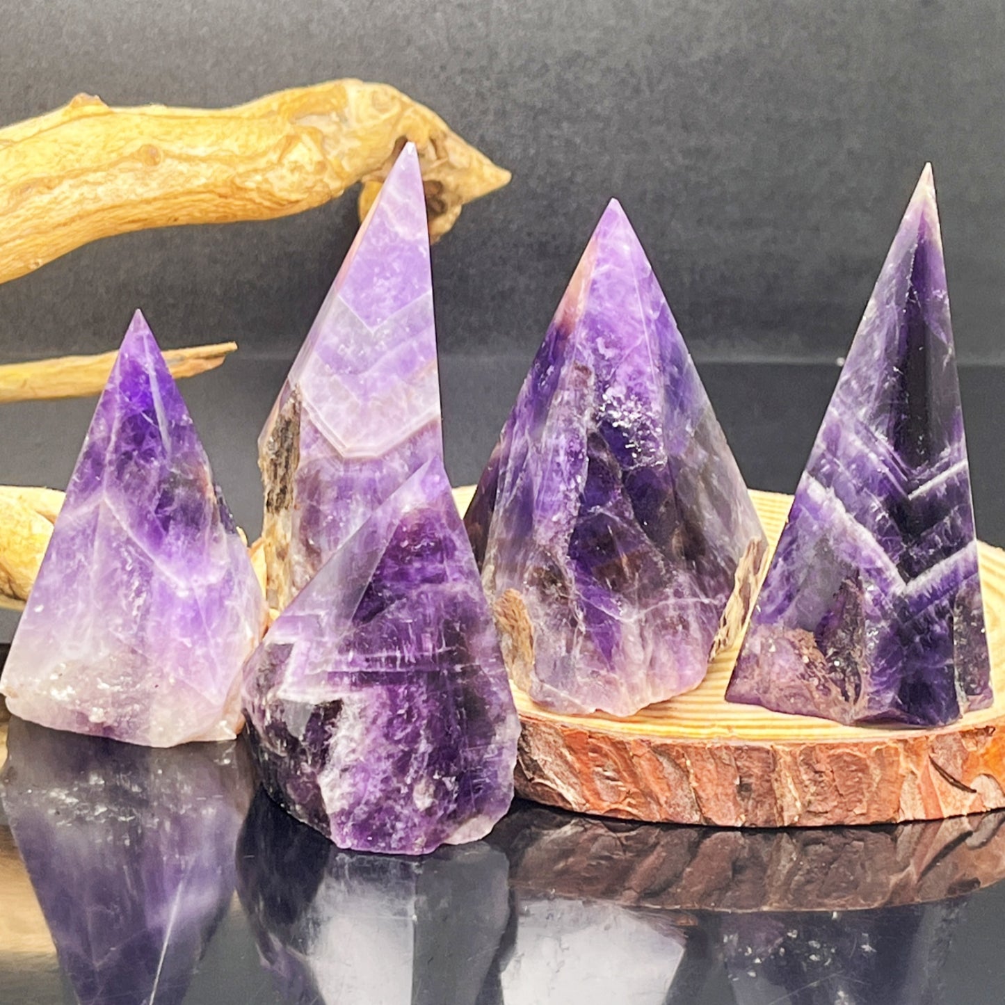 Natural Amethyst Pyramid Heal ing Gemstone Home Decor