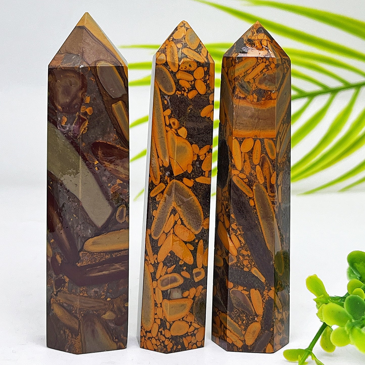 Natural Bamboo leaf green single pointed pillar Heal ing Gemstone Home Decor